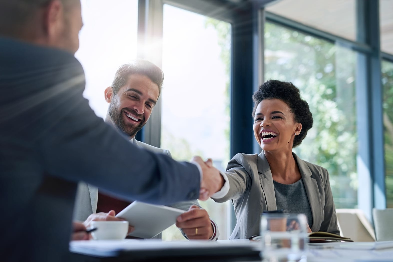 Selling to the Government: A Complete Guide with Winning Strategies featured image